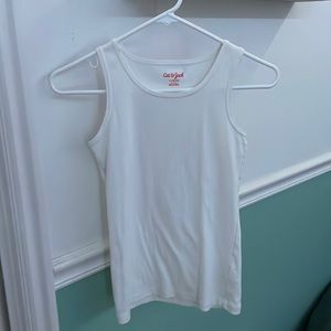 white tank top🤍